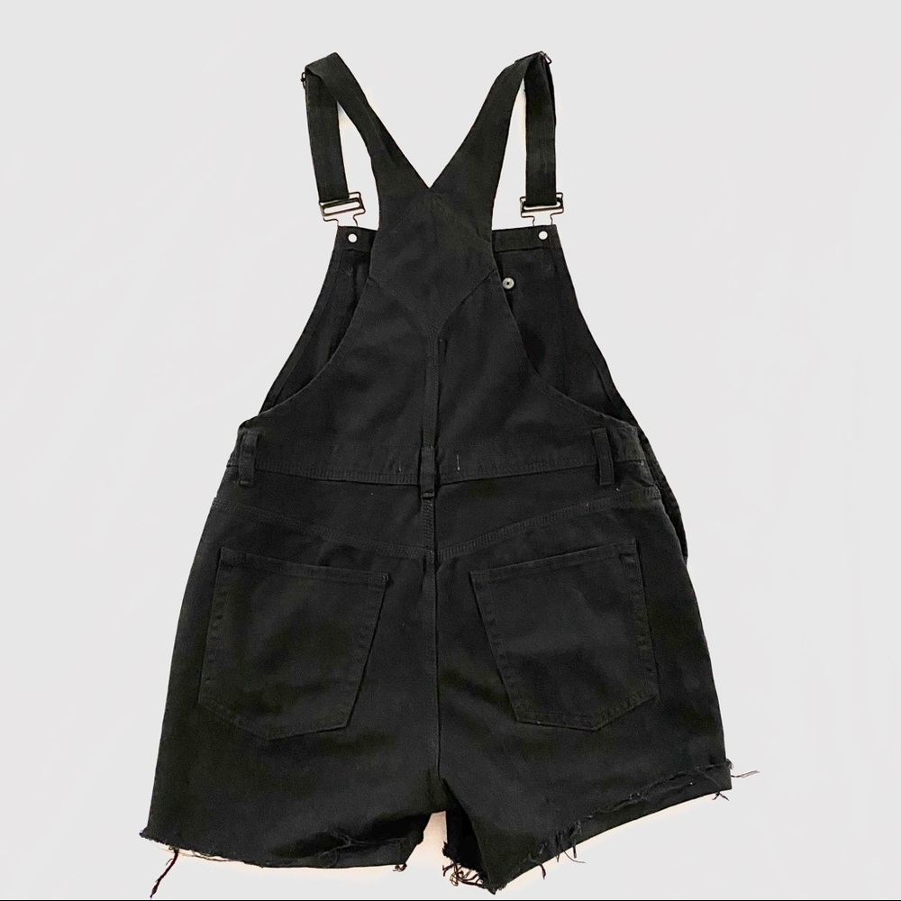 SOLD! 💚 Free People Black Overall Shorts - Picture 3 of 6